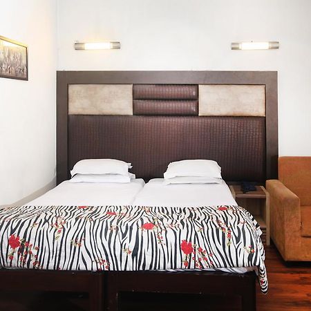 Готель Oyo 358 Sarojini Nagar Нью-Делі Екстер'єр фото