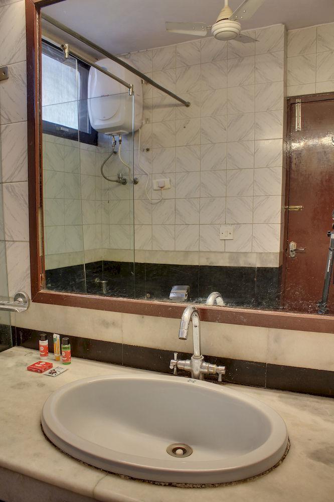 Готель Oyo 358 Sarojini Nagar Нью-Делі Екстер'єр фото